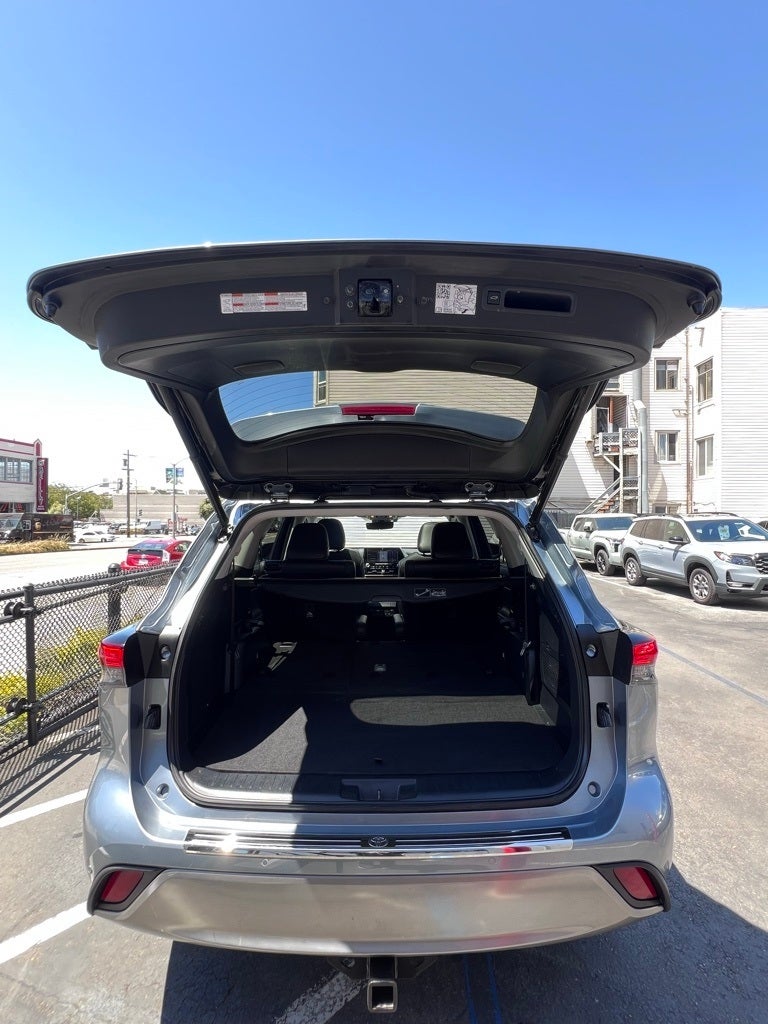 2021 Toyota Highlander Platinum